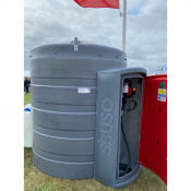 Cuve GNR 2500 L entièrement équipée et protégée, avec grande armoire