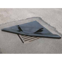 Plaque d’Obturation Égout 910x910 mm – Conformité ADR – Lavable et Réutilisable en Néoprè Plaque d’Obturation Égout 910x910 mm – Conformité ADR – Lavable et Réutilisable en Néoprè